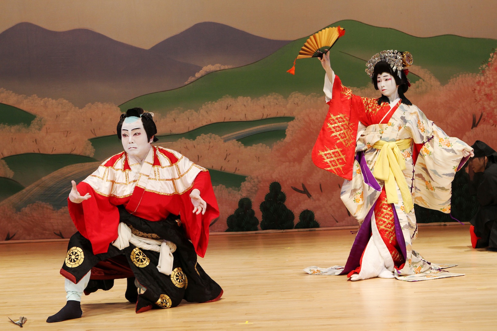 Kabuki Dan Noh: Seni Teater Tradisional Jepang Yang Mendunia